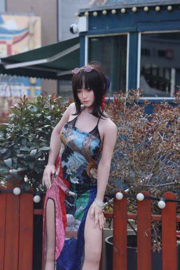 Top Sino 170 cm B Platinum Silicone - Minan - V1 - FRISKY BUSINESS SG